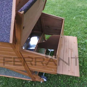 Mobile Chicken Coop on Wheels for 4 Chickens